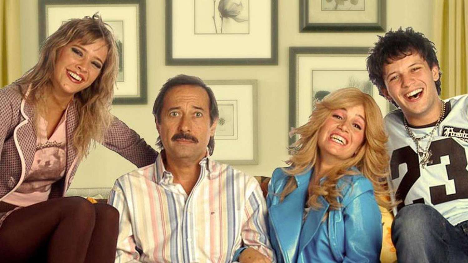 Con acidez, sarcasmo e ironía, la familia Argento de Pepe, Moni, Coqui y Paola explota en clave humorística las peleas y reproches familiares