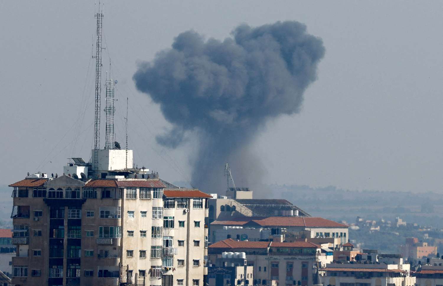 Una nueva escalada de violencia sacudió a Israel y Palestina por la ofensiva israelí