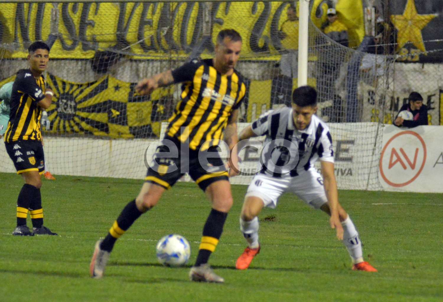 López, seguido de cerca por Giménez. El delantero fue autor del único gol en el San Martín.