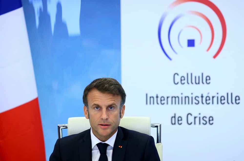 El presidente francés, Emmanuel Macron, habló durante una reunión de emergencia del gobierno a raíz de los disturbios.