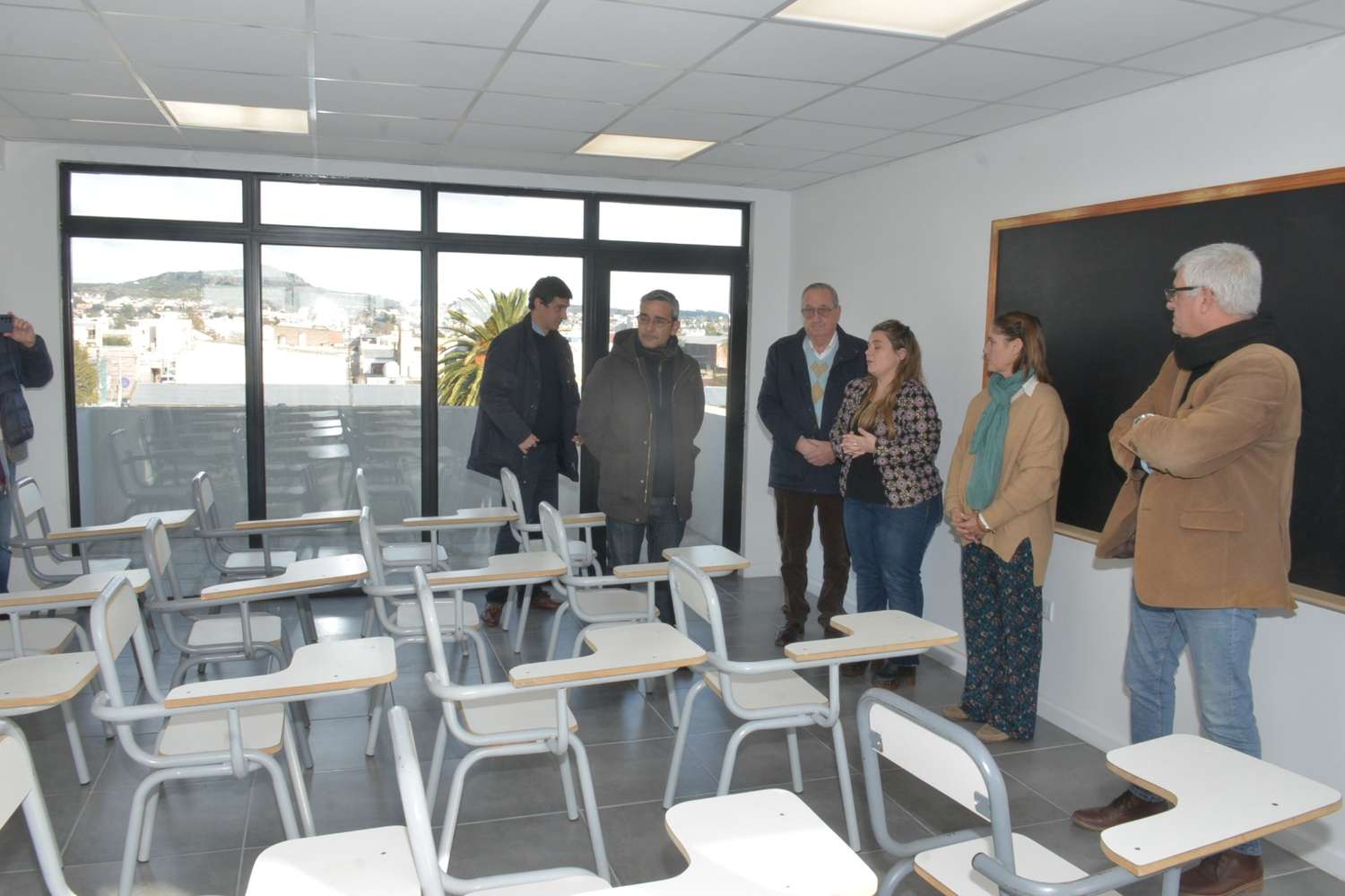 La Escuela Municipal de Idiomas amplió sus instalaciones con la inauguración de una nueva aula