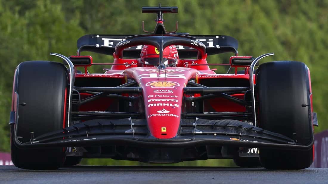 Leclerc largará adelante por la sanción a Verstappen