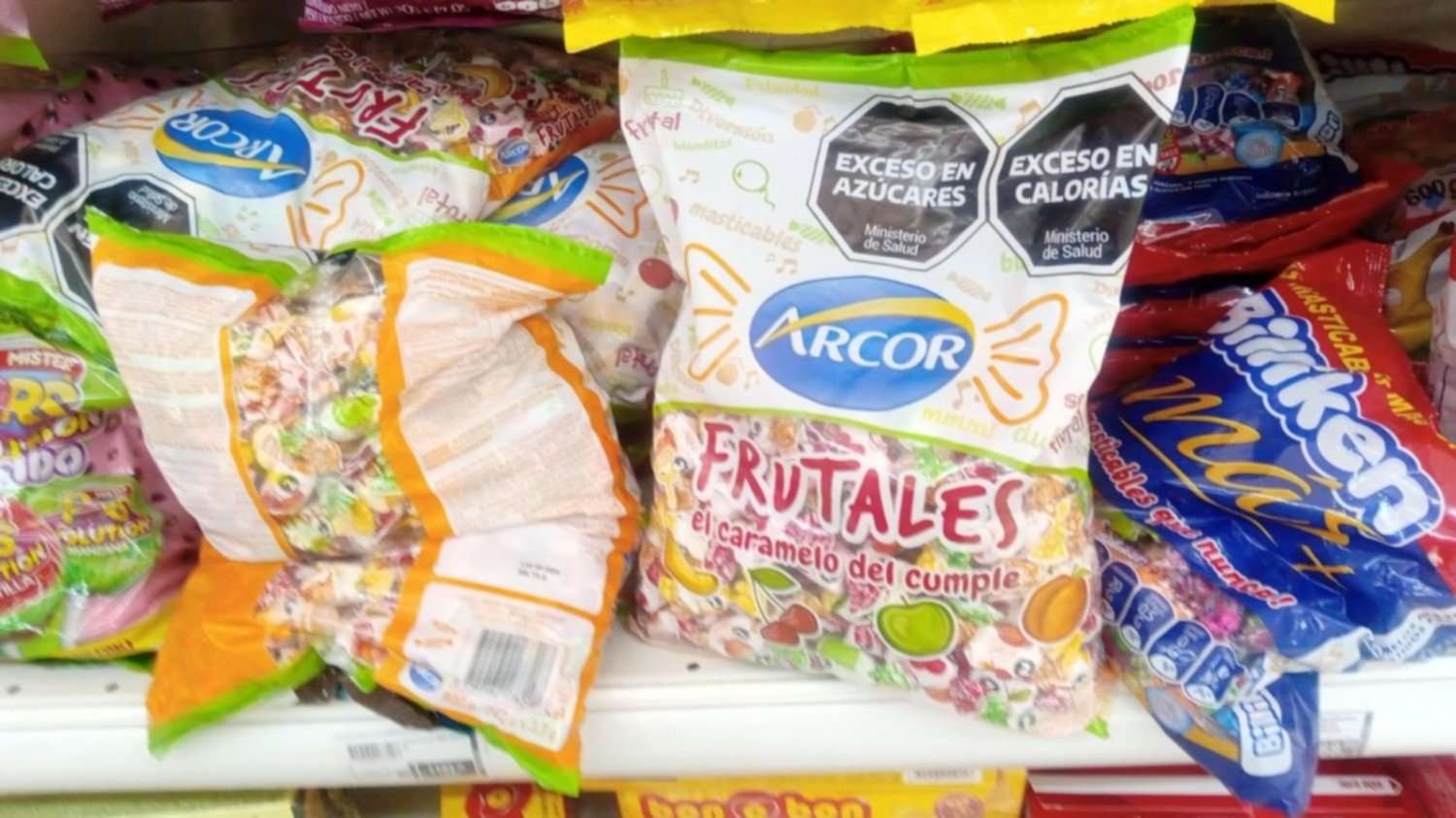 Cómo funciona la Ley de Etiquetado Frontal en caramelos y otras golosinas