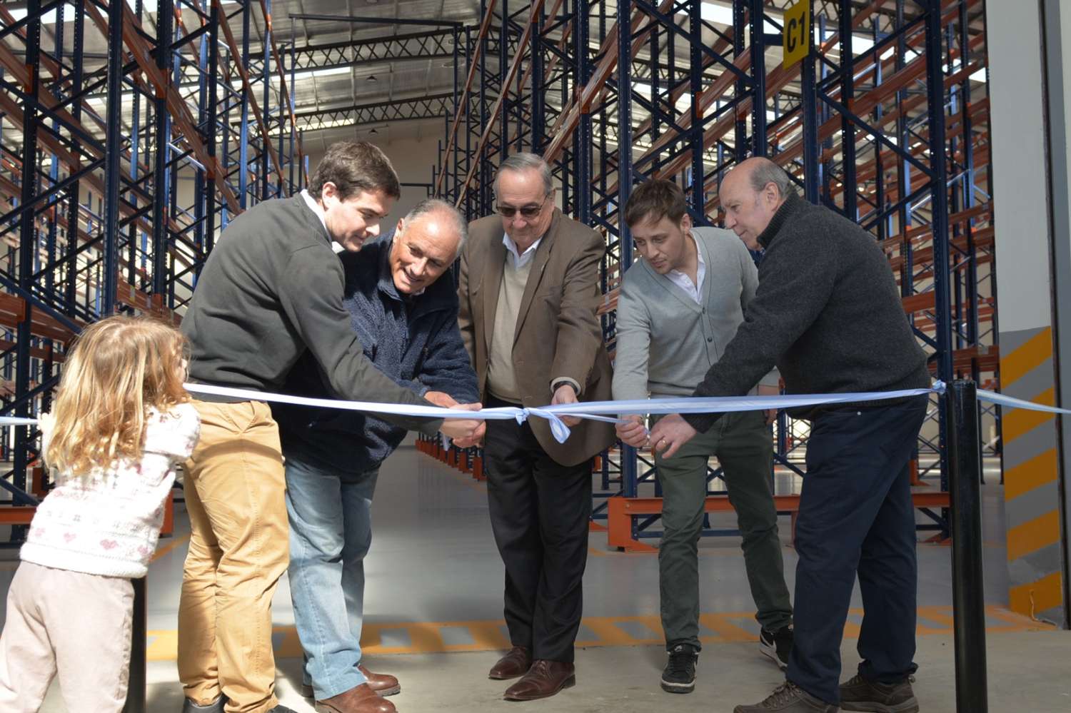 Inauguró Alfitan, el depósito regional de fitosanitarios de Catriel SRL