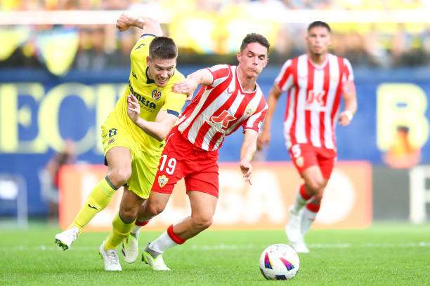 Foyth completó todo el partido en Villarreal.