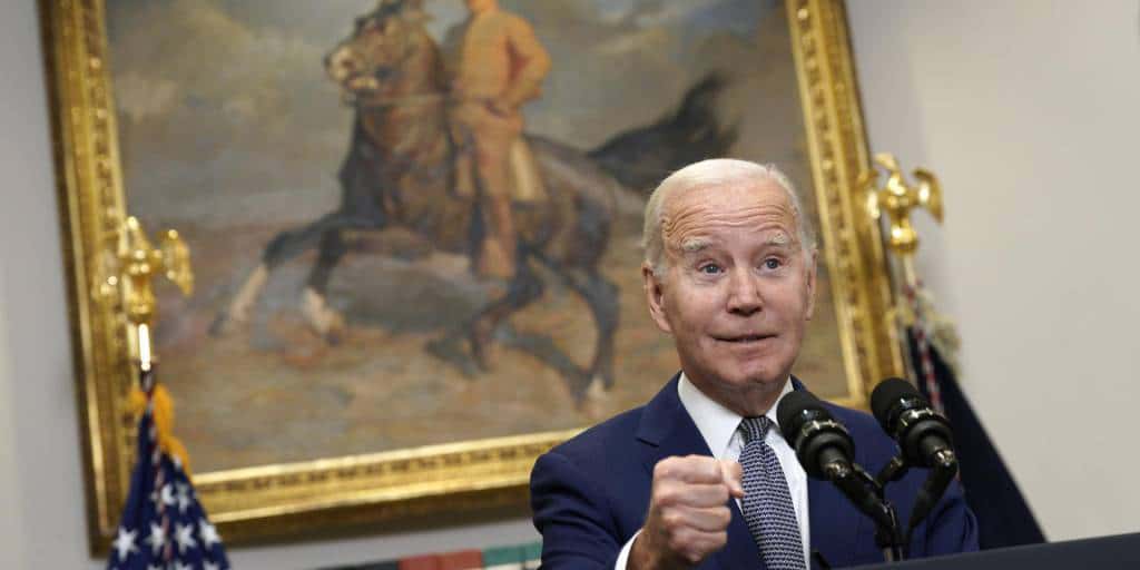 Biden dijo que EEUU no abandonará a Ucrania tras acuerdo que descartó fondos para Kiev
