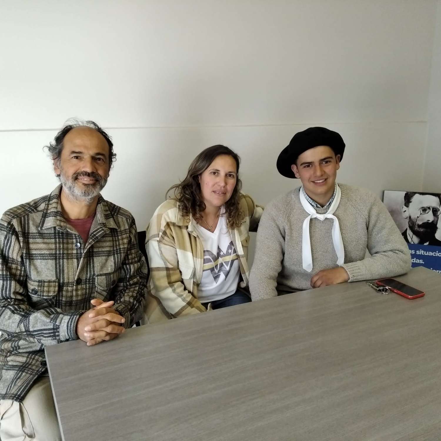 Marcelo Tello, Evangelina Álvarez y Gerónimo Saracho Álvarez.