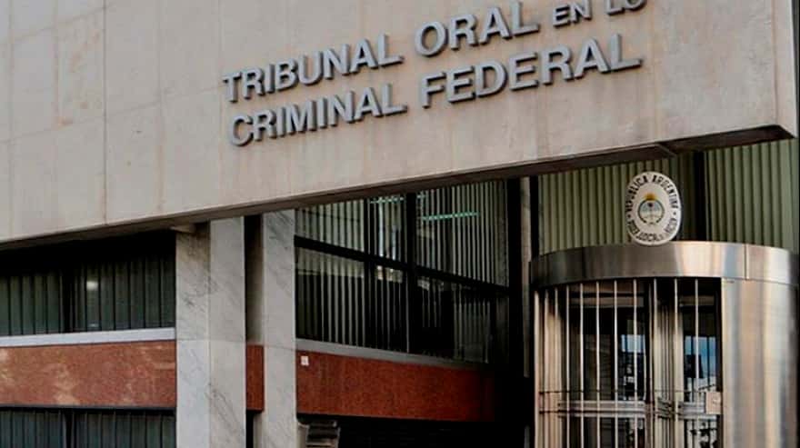 Bahía Blanca: condenaron a 11 años de prisión a un hombre acusado de abusar de hija de su pareja