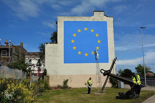 Demolieron una pared que tenía un mural de Banksy