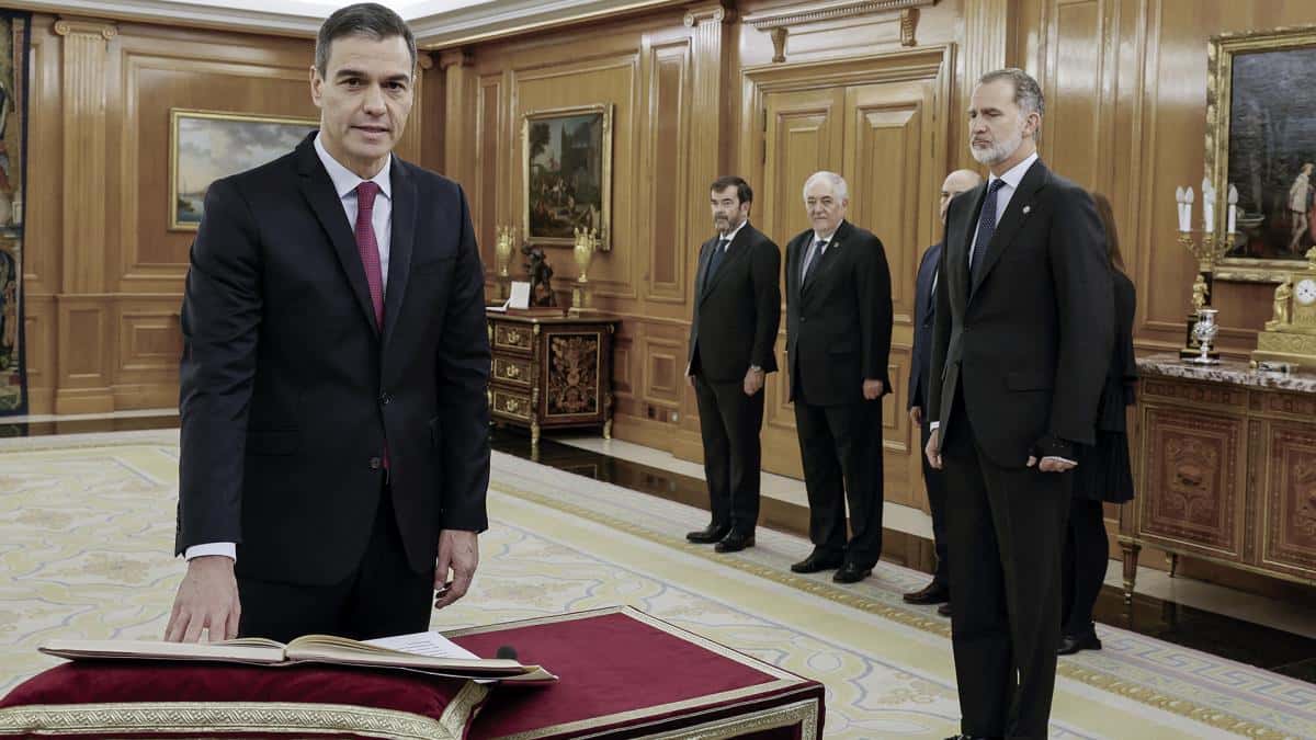 Pedro Sánchez juró ante el rey Felipe el cargo de presidente del Gobierno