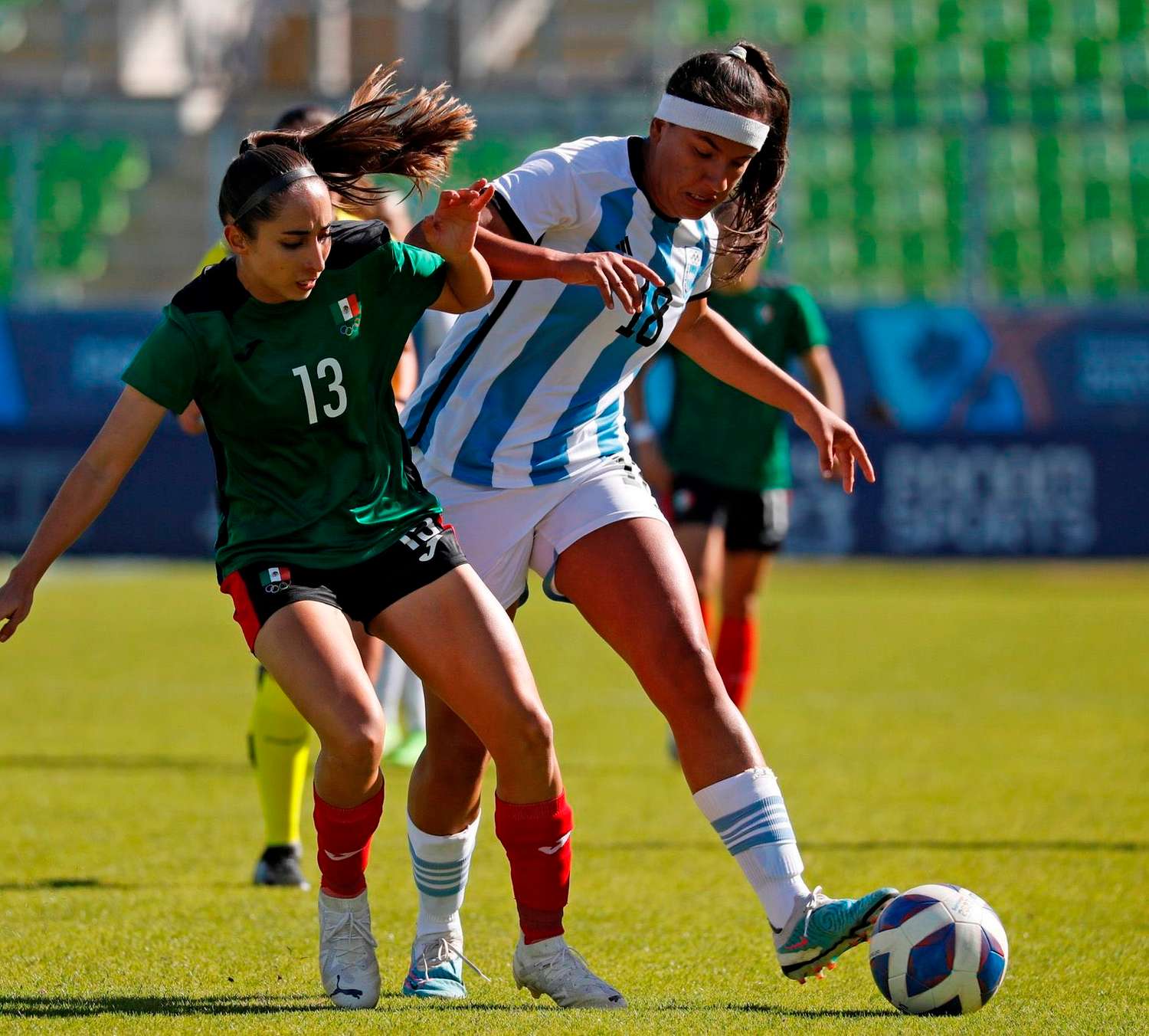Argentina cayó ante México y deberá jugar por el bronce