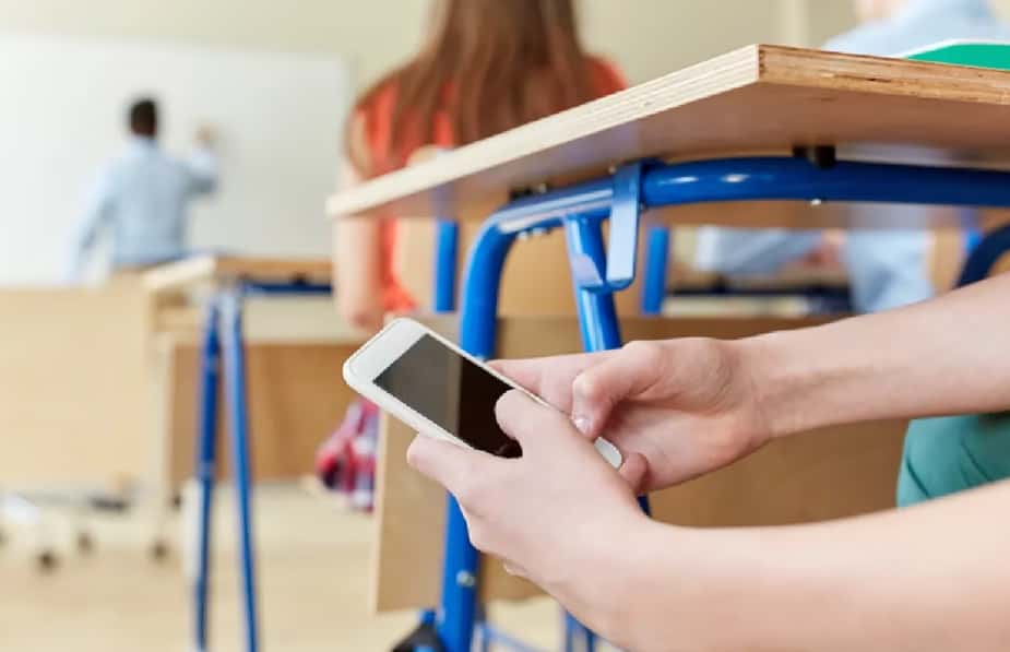Prohibirán el uso de teléfonos celulares en las escuelas de Nueva Zelanda