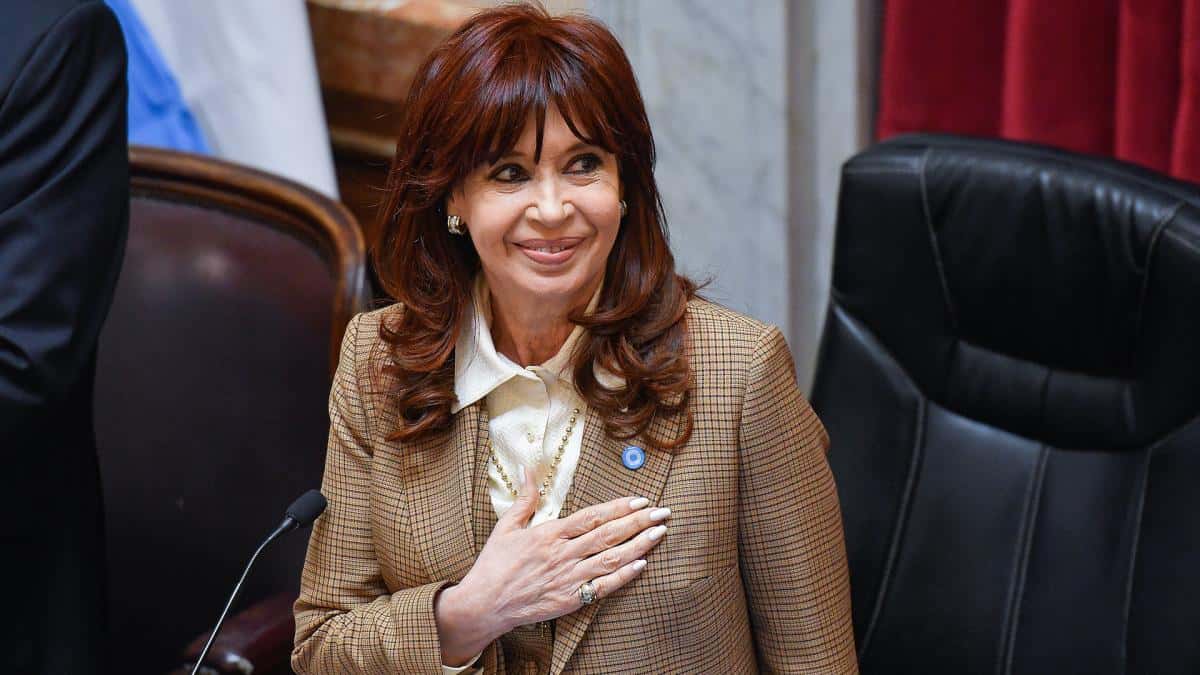 La vicepresidente Cristina Kirchner se despidió de los trabajadores del Senado
