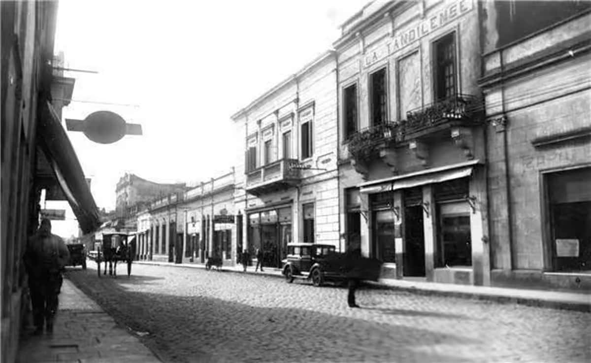 De cuando avenida Santamarina era "Noroeste", Alem se denominaba "Riobamba" y San Martín era "América"