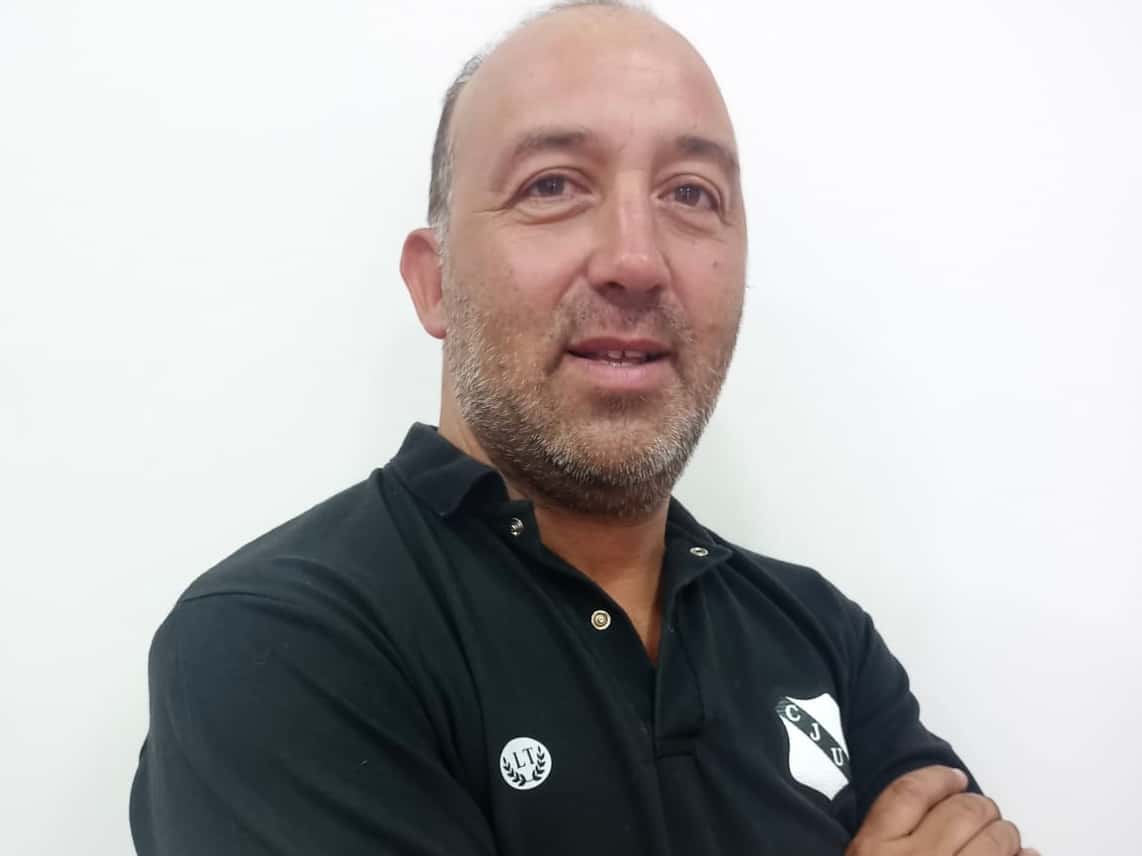 Roque Yuvisa, nuevo entrenador de Juventud Unida.