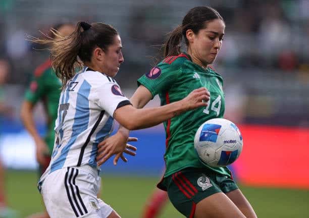 Romina Núñez fue titular en el empate del seleccionado