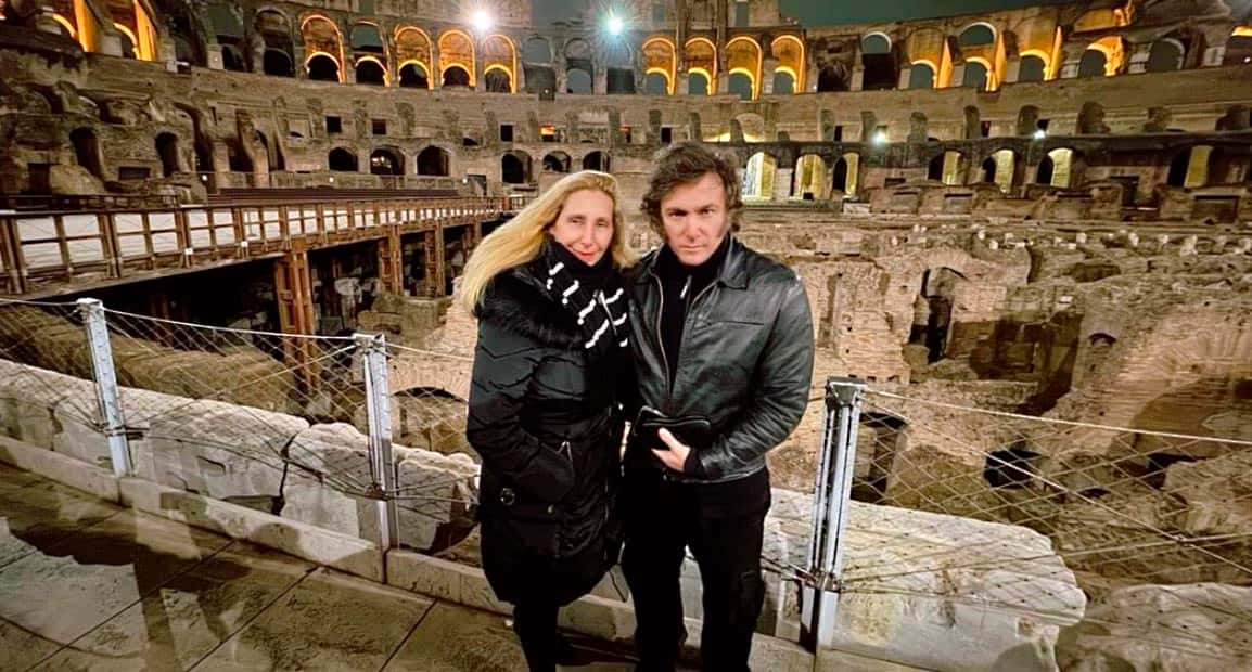 El presidente Javier Milei junto a su hermana Karina visitó el Coliseo romano.