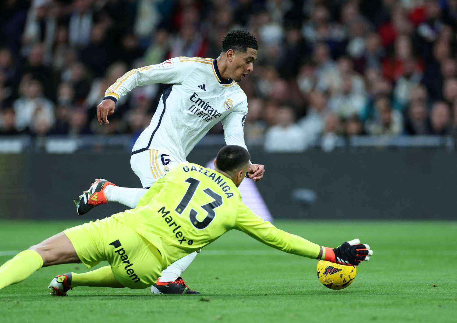 Real Madrid no perdonó a Girona y se escapa arriba
