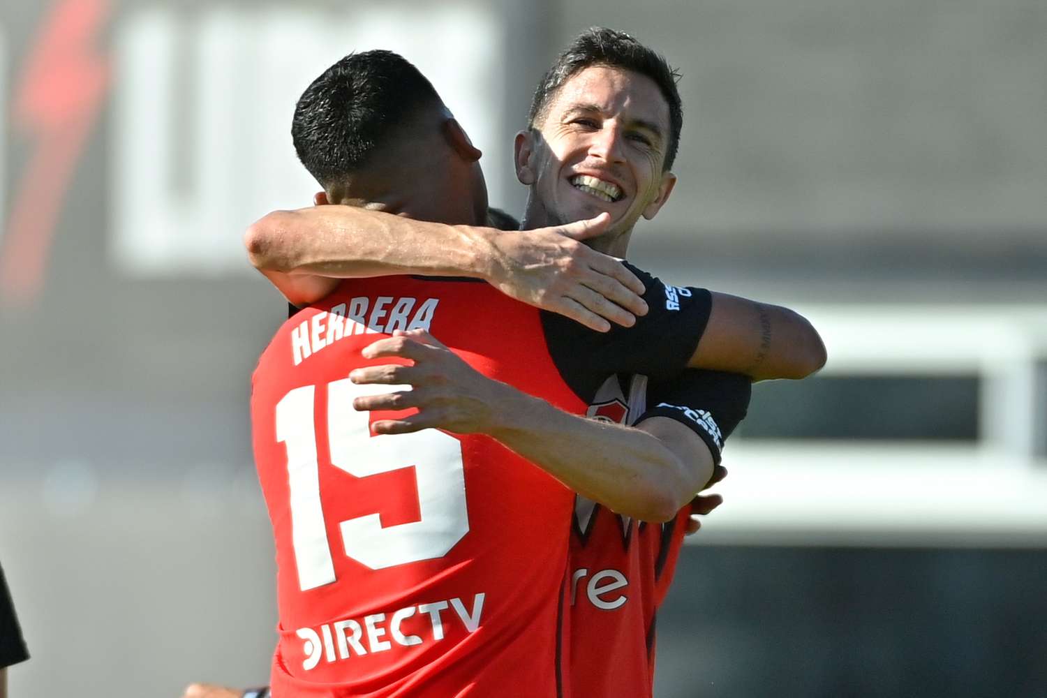 Herrera y "Nacho" Fernández aportaron goles.