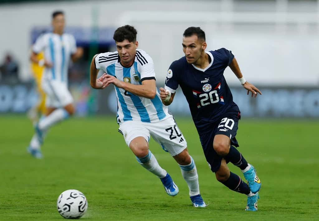 Argentina empató con Paraguay y está obligado a ganarle a Brasil