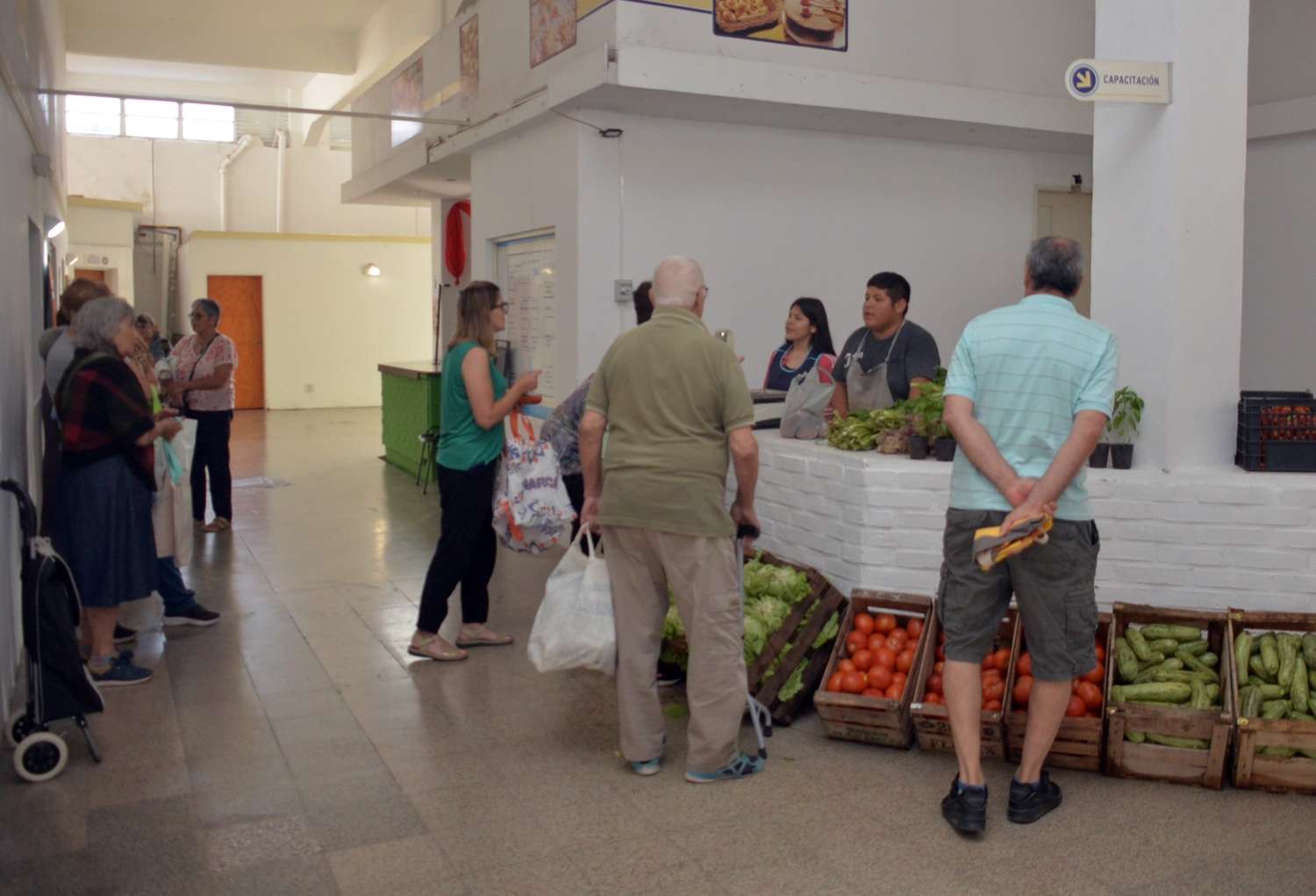 El puesto de verduras en el Mercado Municipal funcionará martes, jueves y sábados