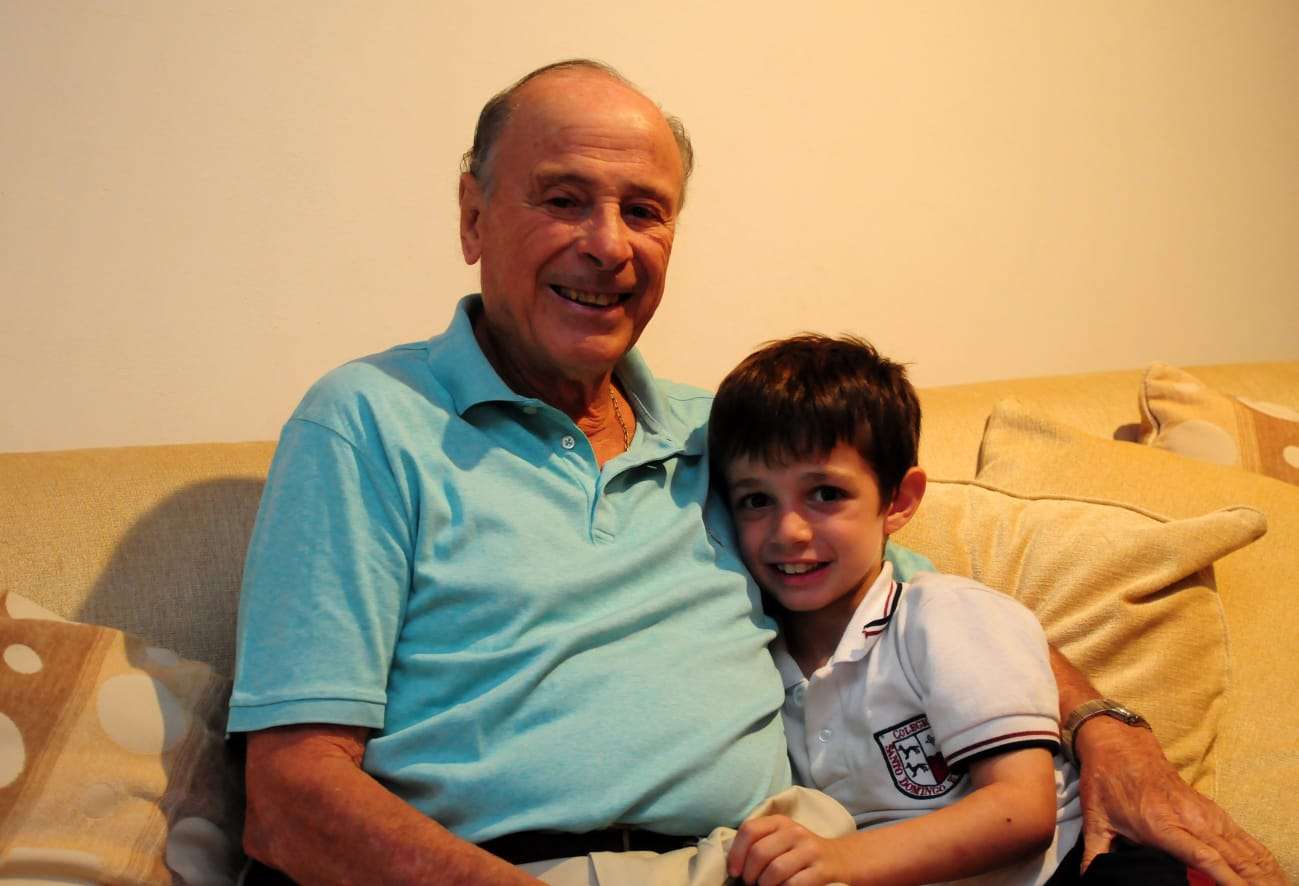 Carlos Spósito y su nieto Rafael.