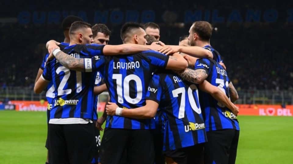 Inter superó 2 a 1 a Genoa.