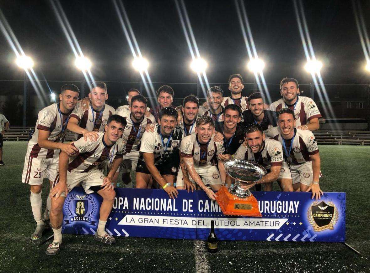 Oficina fue campeón en Uruguay.