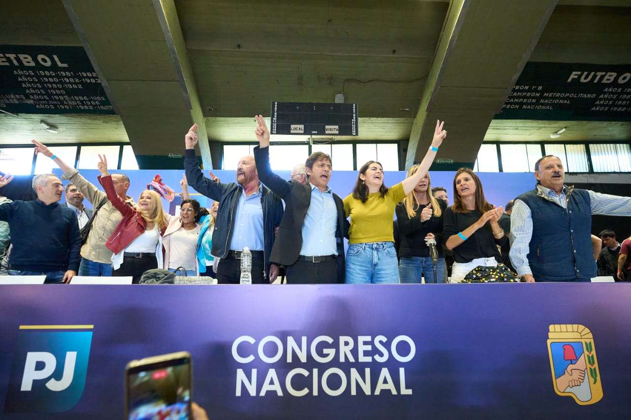 El congreso del justicialismo aceptó la licencia de Alberto Fernández.