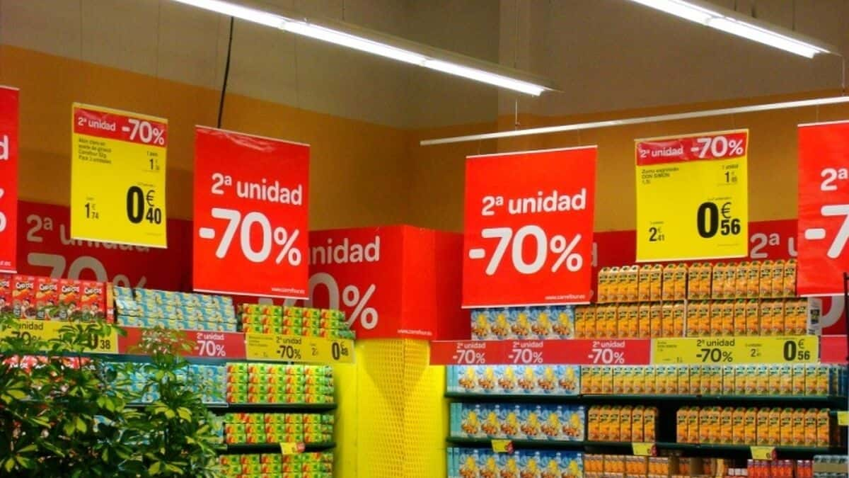 Milei cree que promociones de supermercados impiden captar la caída de la inflación