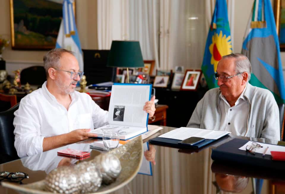 Diego Valenzuela, intendente de Tres Febrero, mantuvo un encuentro con Miguel Lunghi