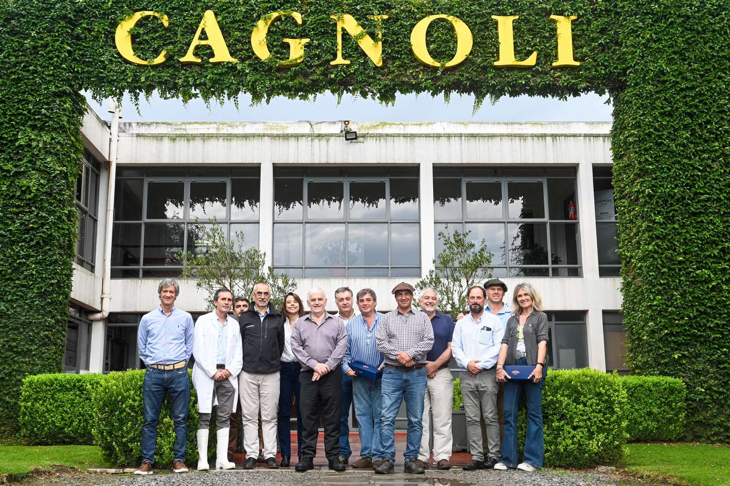 Autoridades nacionales visitaron la planta de Cagnoli.