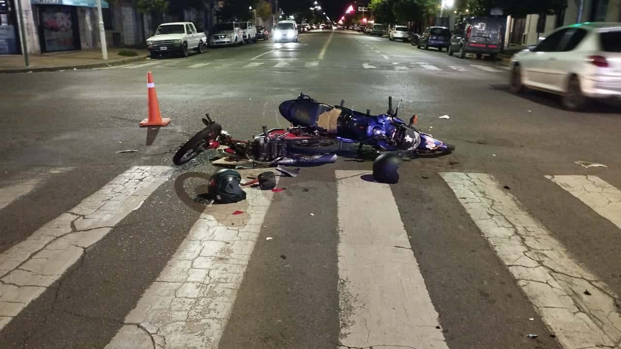 Dos motociclistas hospitalizados tras un accidente en España y Rodríguez
