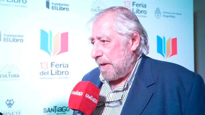 El presidente de la Fundación El Libro, Alejandro Vaccaro, redobló este viernes las críticas a Javier Milei tras su duro discurso durante la apertura de la tradicional Feria del Libro de Buenos Aires.