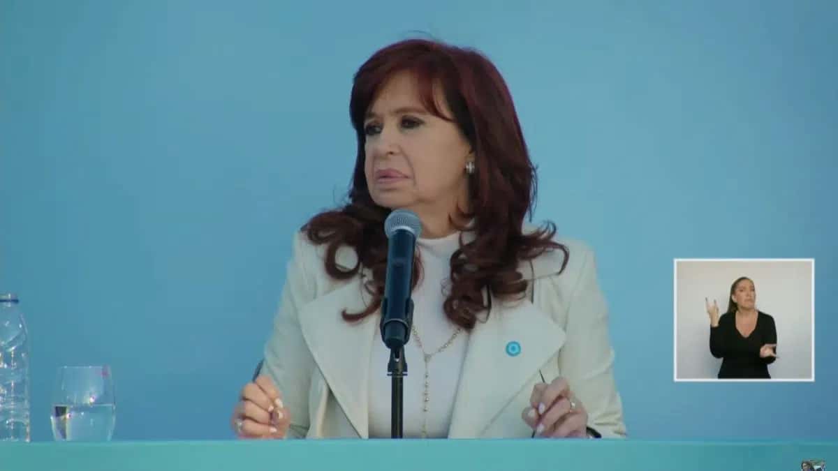 Cristina Kirchner criticó a Milei y reclamó un cambio de rumbo