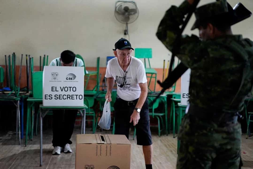 Ganó el “sí” en nueve preguntas en la consulta popular ecuatoriana