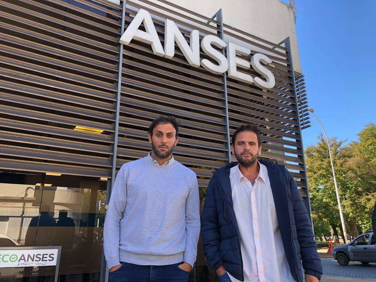 Camilo Fernández, de Apops y Juan José Vinsennau, de Secasfpi, brindaron detalles sobre la situación en Anses.