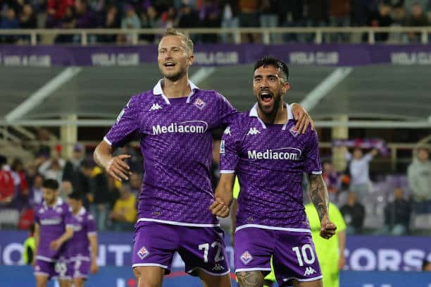 González y Martínez Quarta anotaron para Fiorentina