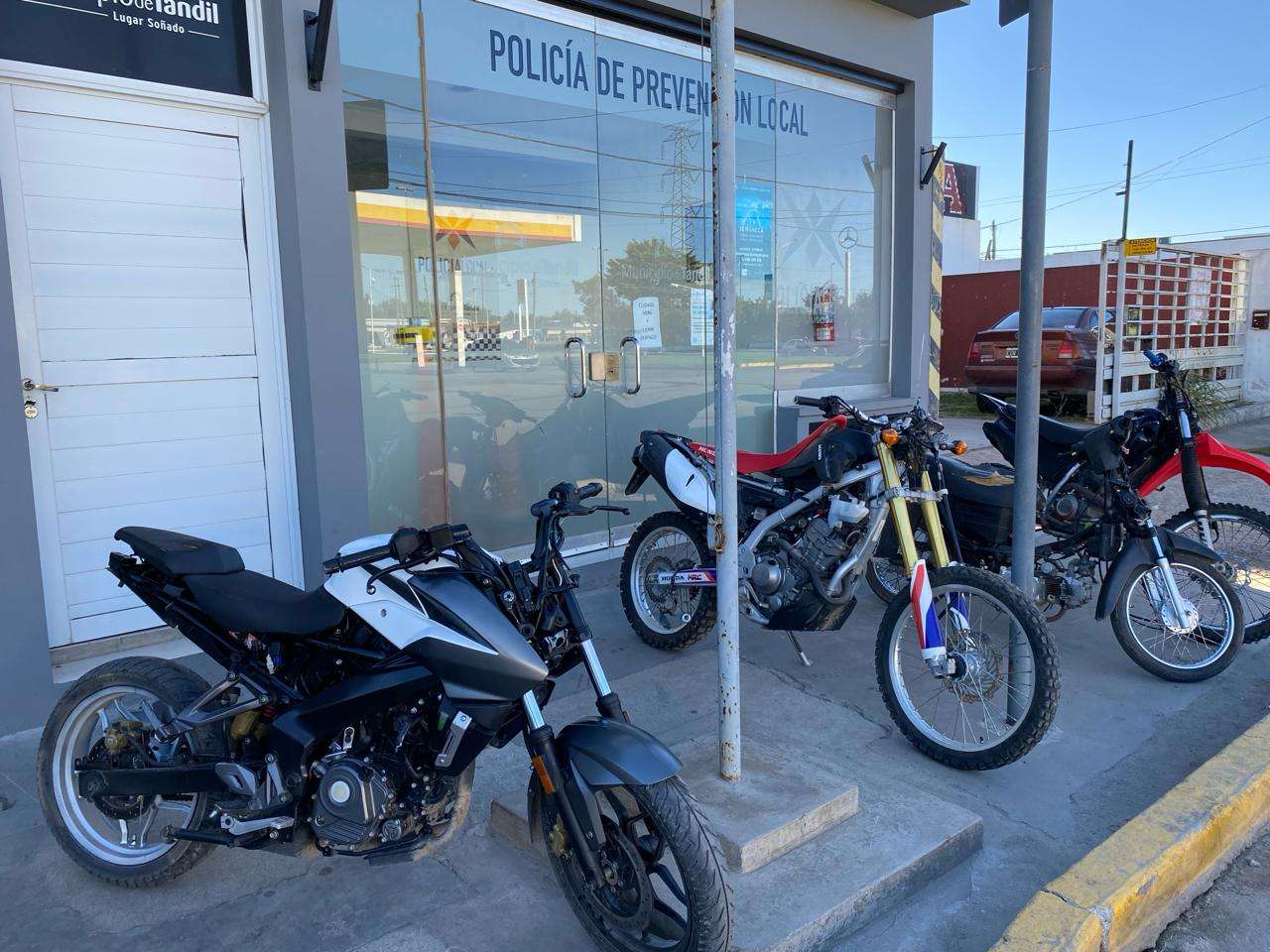 Recuperaron cuatro motocicletas que habían sido robadas.