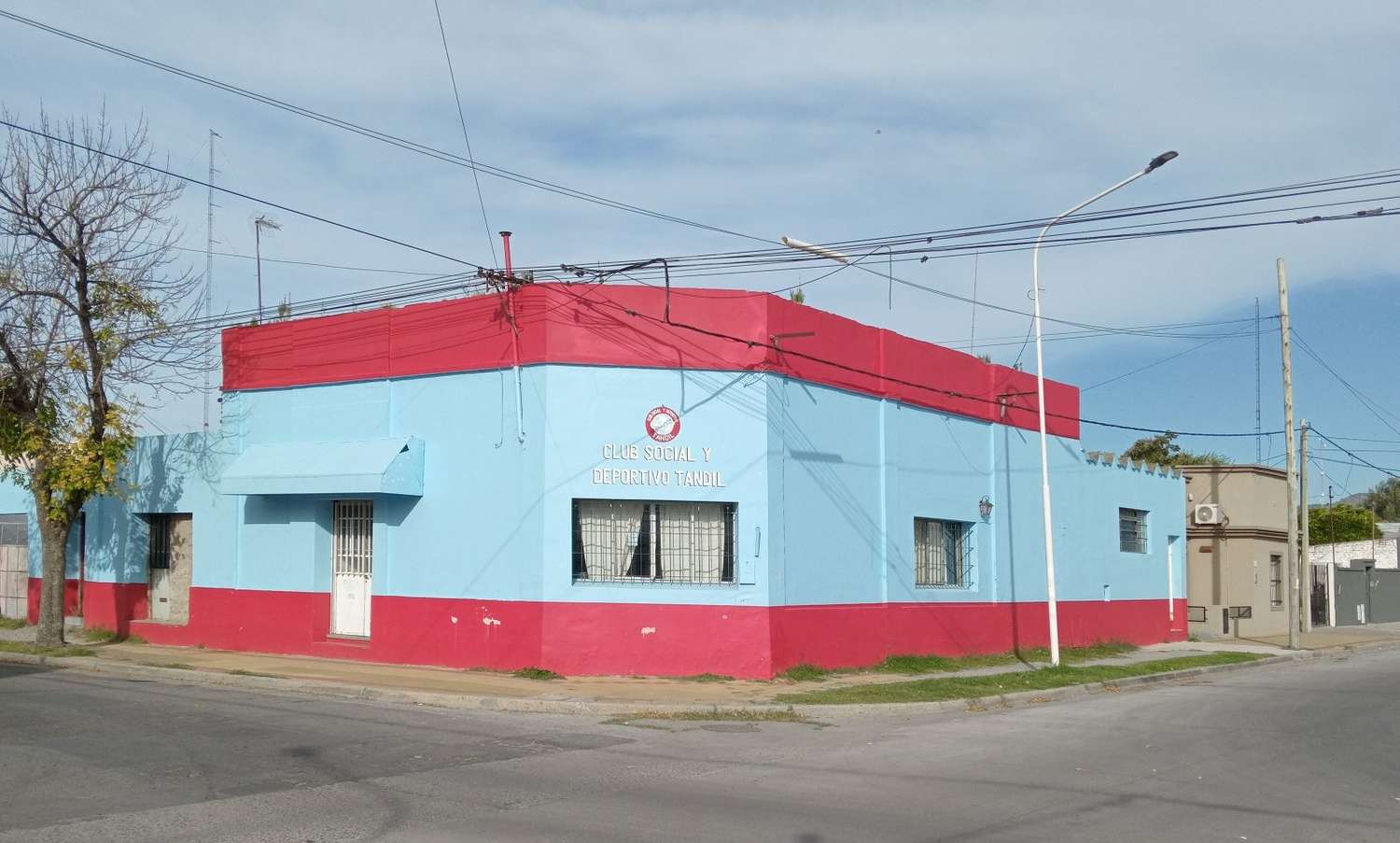 La sede del Club Social y Deportivo Tandil.
