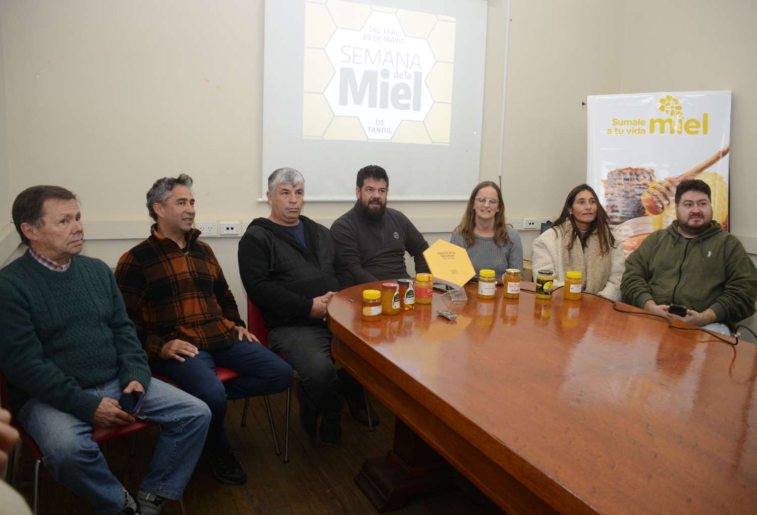 La producción apícola tandilense expone su potencial y desafíos en la Semana de la Miel