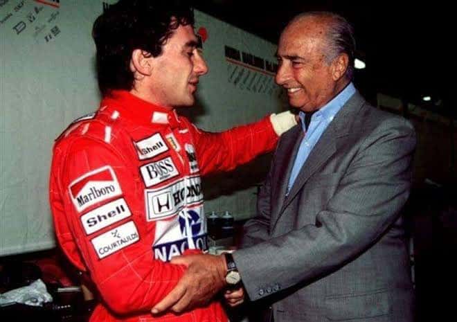 Ayrton Senna junto a Juan Manuel Fangio, su ídolo.