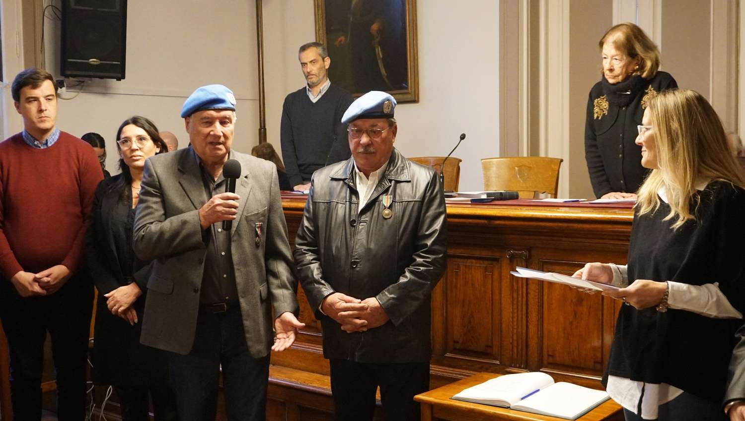 Ricardo Alfredo Díaz y Jorge Alberto García recibieron un reconocimiento como integrantes de la Misión de Paz en Croacia, en 1995.