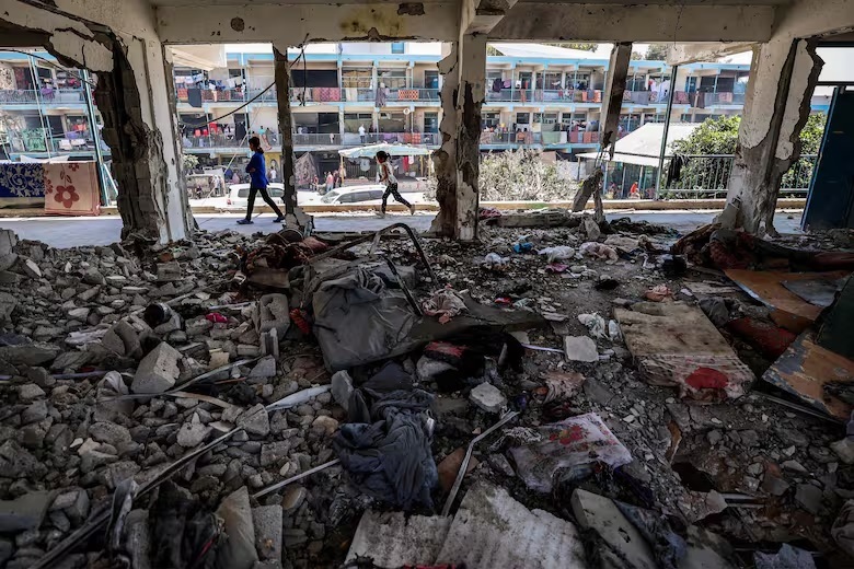 Israel bombardea Gaza y llega a 274 el número de palestinos muertos tras rescate de rehenes