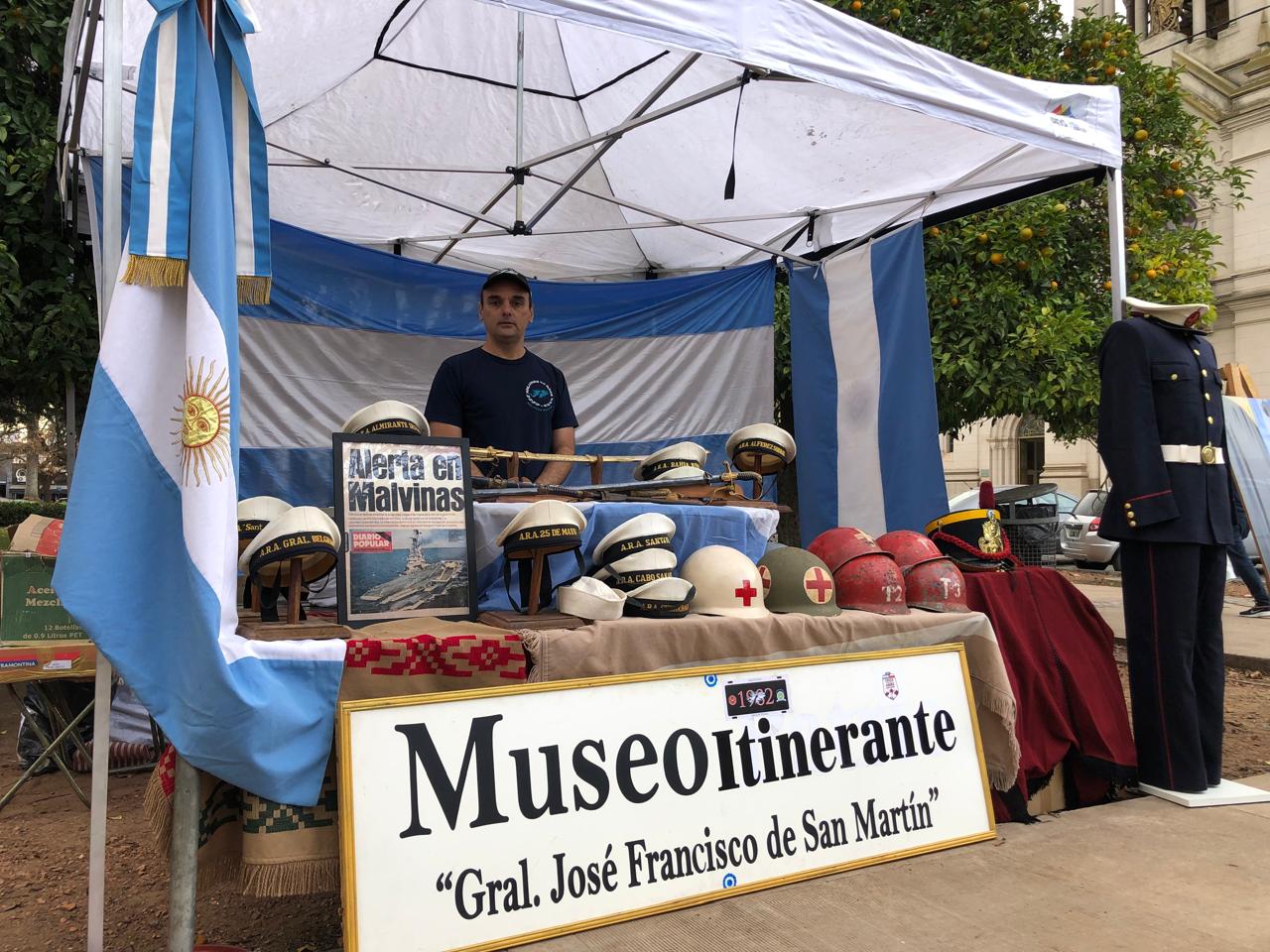 Malvinas, 14 de junio, fin de la guerra: el Museo itinerante pasó por la Plaza Independencia