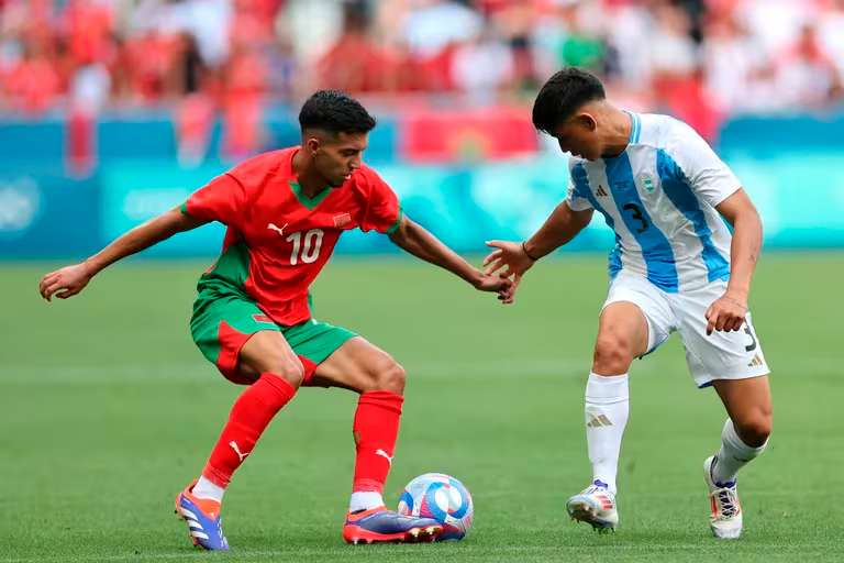 Papelón: el VAR anuló el gol de Argentina ante Marruecos y el equipo africano terminó ganando el partido