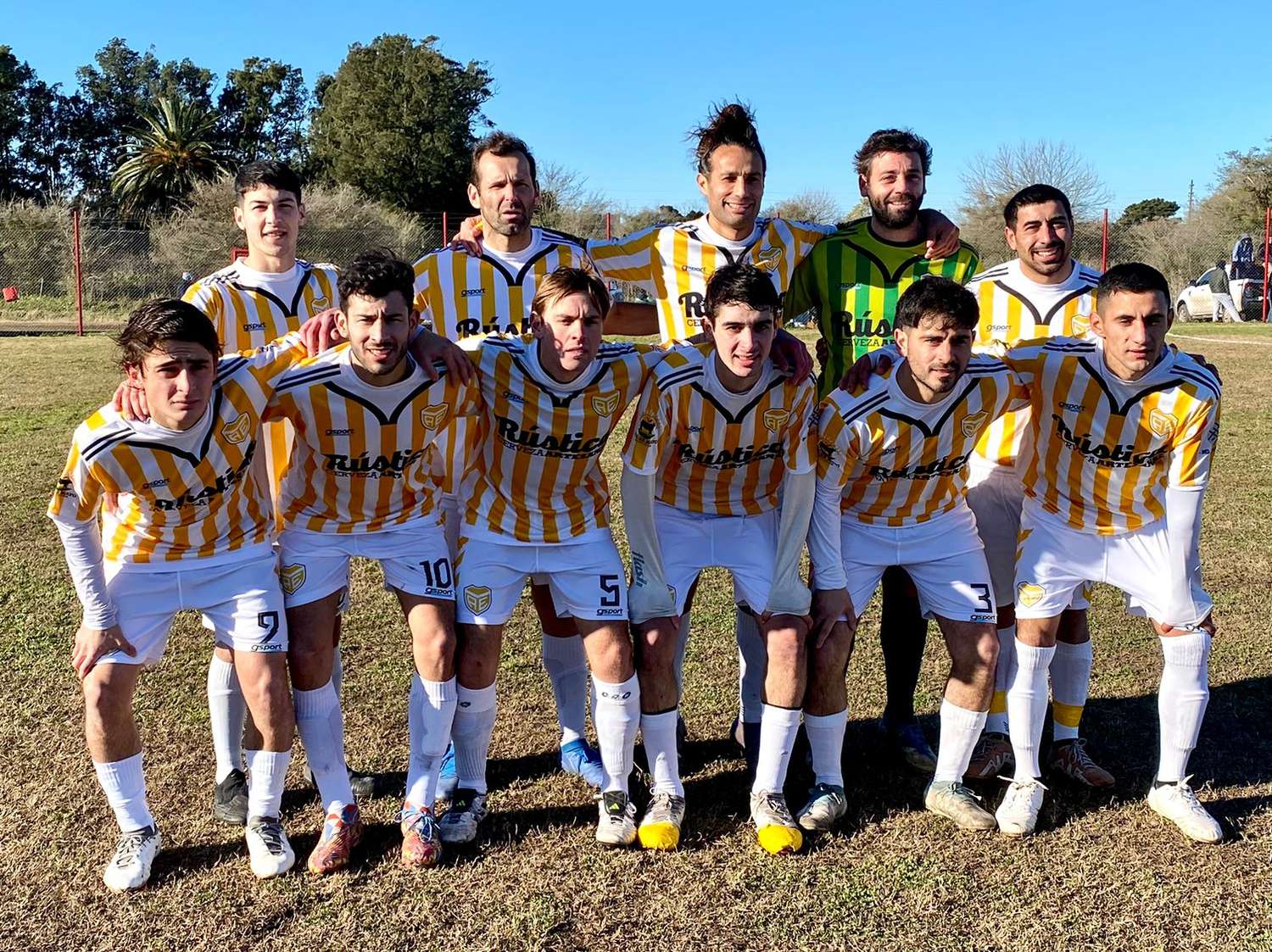 A Ateneo Estrada se le escapó cerca del final