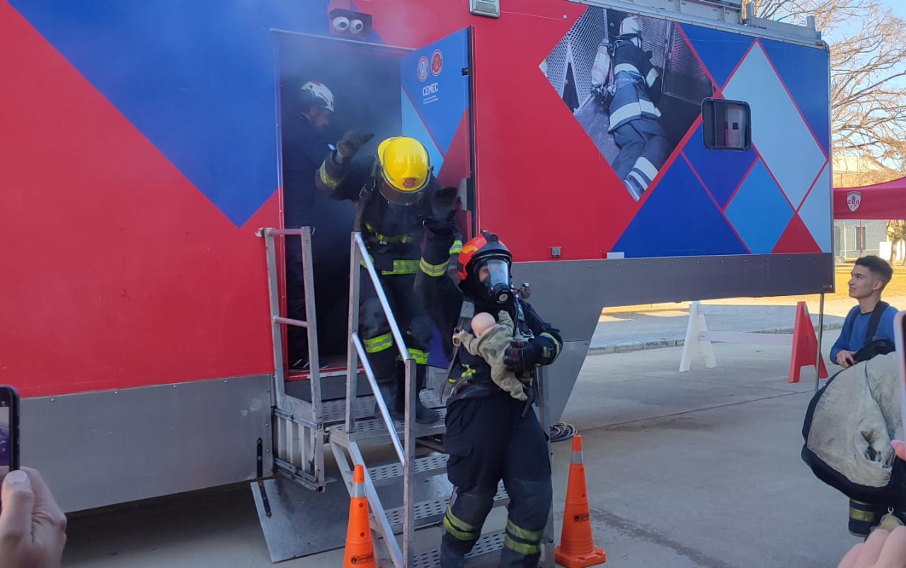 Bomberos de Gardey: se capacitaron en el cuartel con un simulador único en Latinoamérica