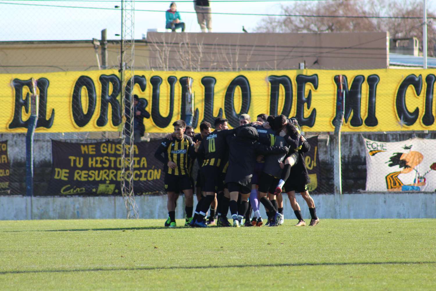 Santamarina arrancó la segunda fase con un triunfo como local