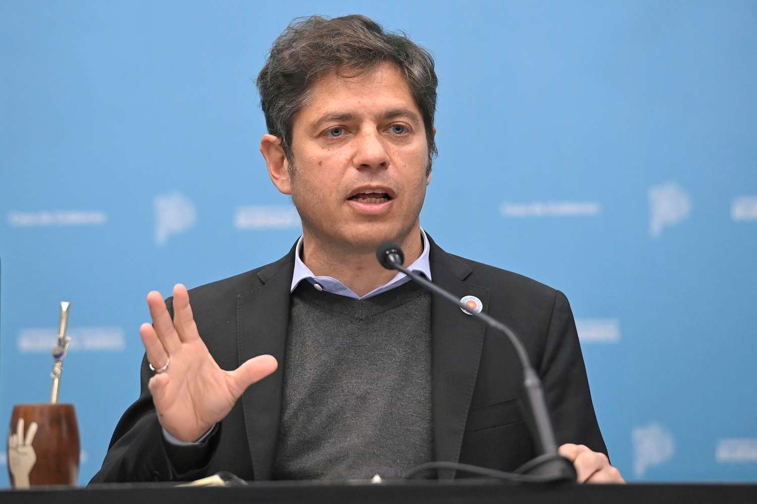 Kicillof dijo que Milei “claramente fue partícipe de una estafa”